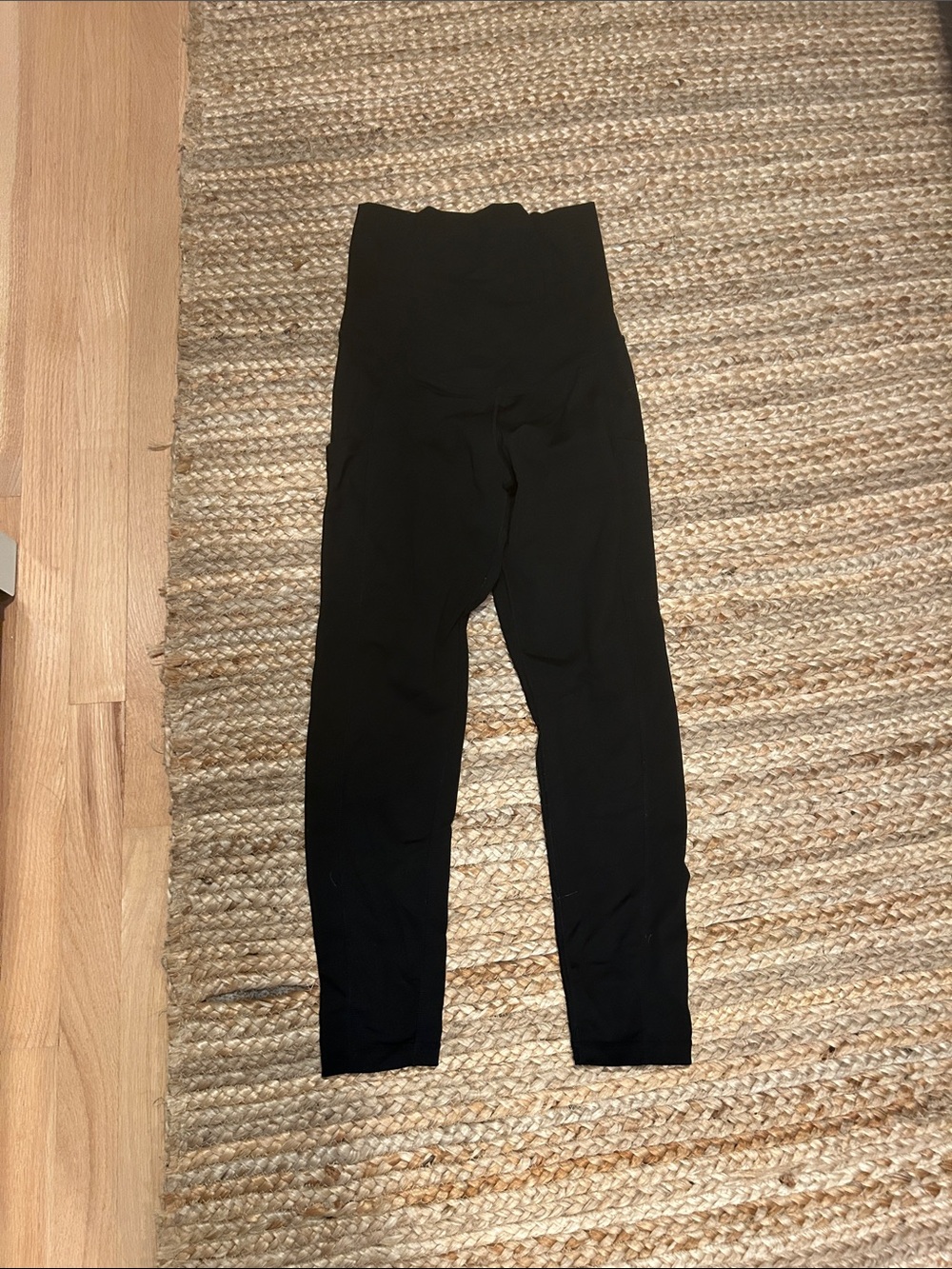 Quince Black High-Waist Maternity Performance Leggings